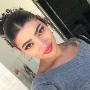 Meet your Posher, Farin